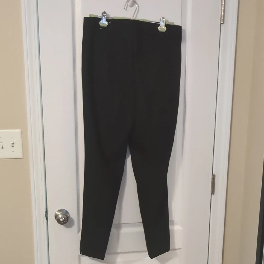 2 Pairs (1 Blk & 1 Cream) Talbot's Ankle Pants - Picture 7 of 7